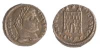 Constantinus I.307-337 AE3 R:táborová brána Cyzicus RIC.24