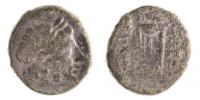 Sýrie,Antiochos I.280-261 AE20 L:Apllon R:trojnožka BMC.47